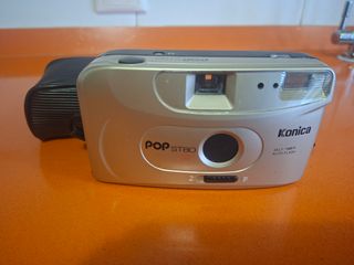 Cámara Konica POP ST80 Plata