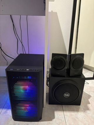 PC Escritorio Completo + Silla Negra