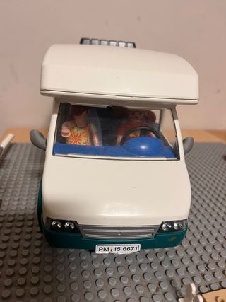 Caravana Playmobil con figuras