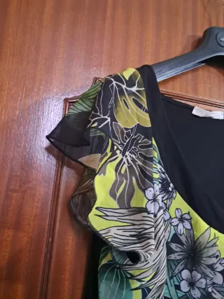 Maglietta mezza manica floreale