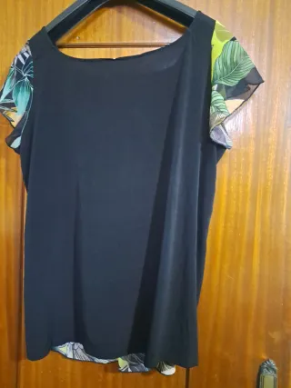 Maglietta mezza manica floreale