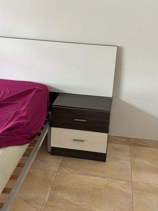 Cama+colchón+2 mesitas