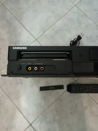 Videoregistratore Samsung i VHS funziona il DVD no