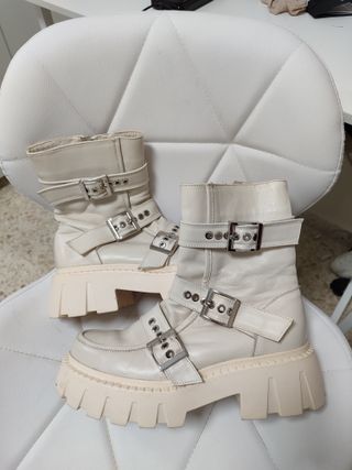 Botas de piel
