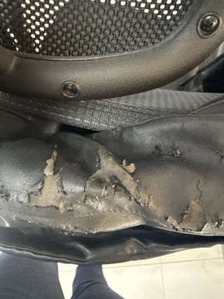 Cazadora Pull&Bear efecto piel negra