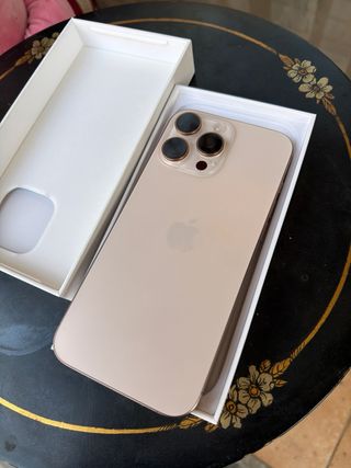 iPhone 16 Pro Max 512GB Dorado  de septiembre