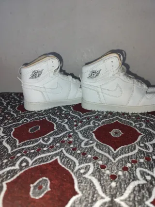 Nike Air Jordan Blancas