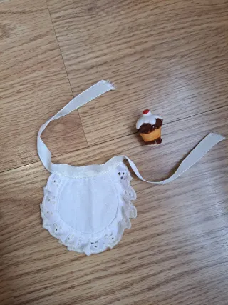 Lote delantal + pastel Barbie