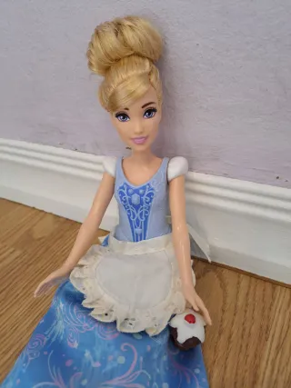 Lote delantal + pastel Barbie