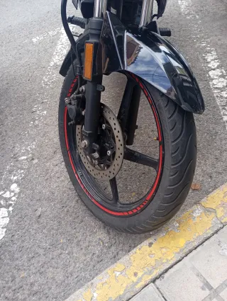 moto económica Yamaha ys modelo 2019 (35 mil km)