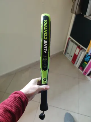 Vendo raquete Globo Padel modelo Control.