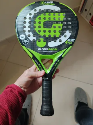 Vendo raquete Globo Padel modelo Control.