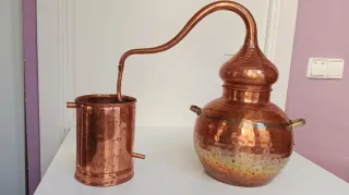 Alambique de Cobre. 6L y 41 cm. de Altura.