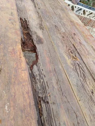 Mesa antigua madera rústica para restaurar