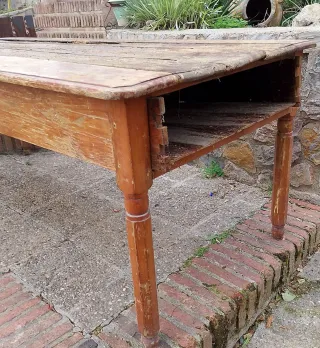 Mesa antigua madera rústica para restaurar