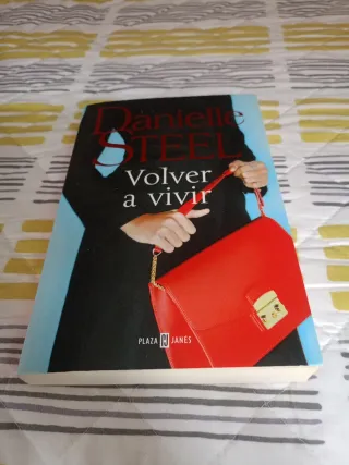 Volver a vivir / Fall from Grace (Spanish Edition)