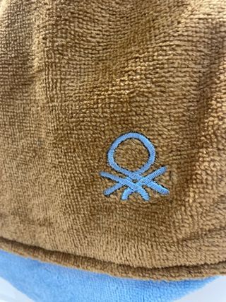 Mochila Benetton de toalla azul y marrón