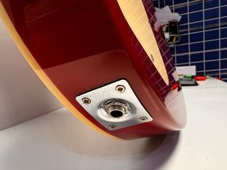 Guitarra eléctrica Oqan sin cuerdas