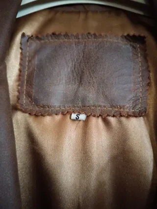 Chaqueta de mujer de cuero