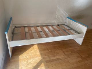 Somier individual blanco y azul