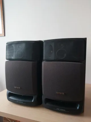 Altavoces Aiwa Negros modelo SX FZ1200