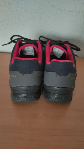 Zapatillas deportivas Quechua Decathlon talla 40