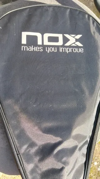 Pala Nox AT10 Genius 18K 2025 Agustin Tapia