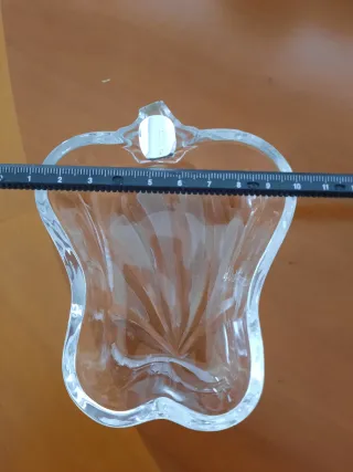 Cenicero de cristal tallado y plata