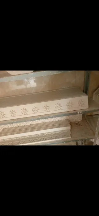 Decoraciones de yeso marroquí, cada una tiene pres