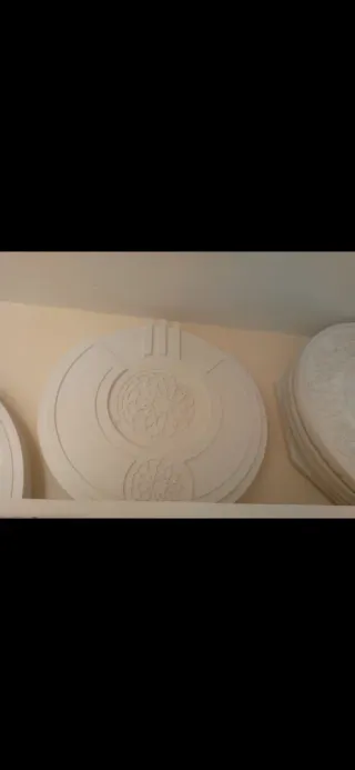 Decoraciones de yeso marroquí, cada una tiene pres