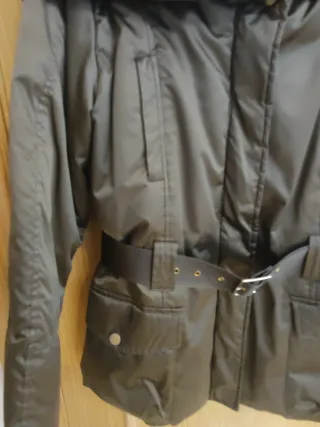 Chaqueta plumifero de vertir de Zara.