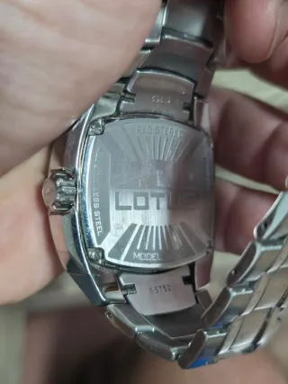 Reloj lotus