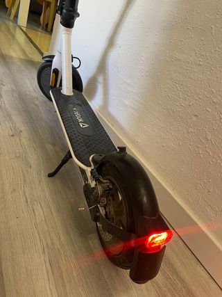 Patinete Eléctrico Reebok (Batería Dañada)