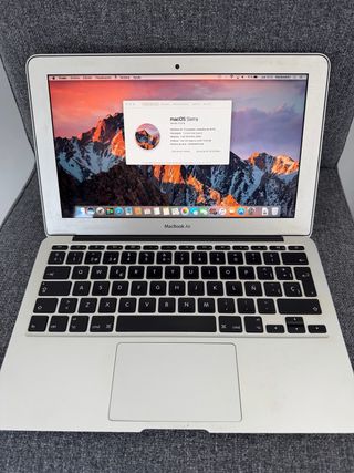 MacBook Air 11” 2013 · i5 · 256GB SSD