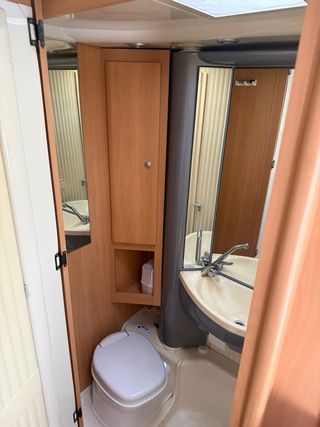 AUTOCARAVANA DETHLEFFS