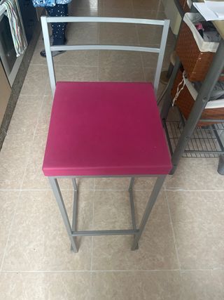 2 Taburetes Altos Metal Rosa