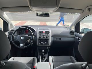 Volkswagen Touran 2009