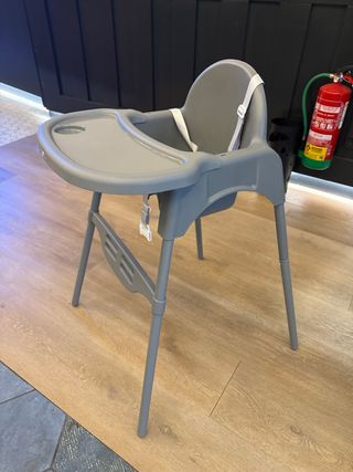 Trona gris para bebé (recogida en chamberí)