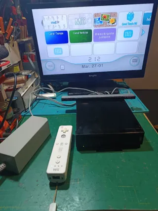Nintendo Wii Consolas Blancas y negra + Juegos