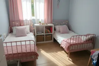 Camas rosa forja ajustable IKEA. Ampliable