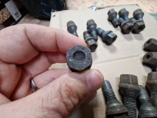 Tornillos Ruedas Opel Zafira (Set 20 unidades)