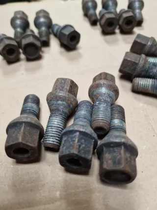 Tornillos Ruedas Opel Zafira (Set 20 unidades)