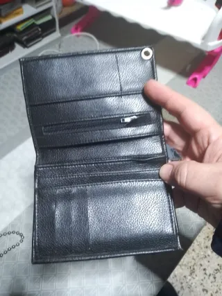 Cartera tipo motero con cadena