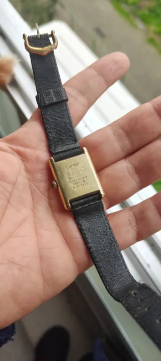 Reloj must de cartier