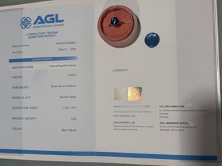 Anillo de oro con sapphire