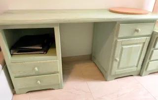 Conjunto armario, escritorio y estantería, madera