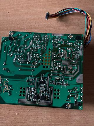 Fuente de alimentación tv Airis 14 pulgadas