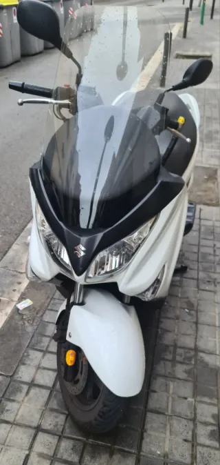 Suzuki Burgman 125 2015