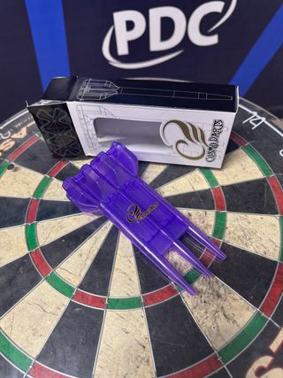 Funda Plástico Cosmo Darts Morado