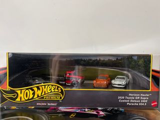Hot Wheels Premium Horizon Hauler Set